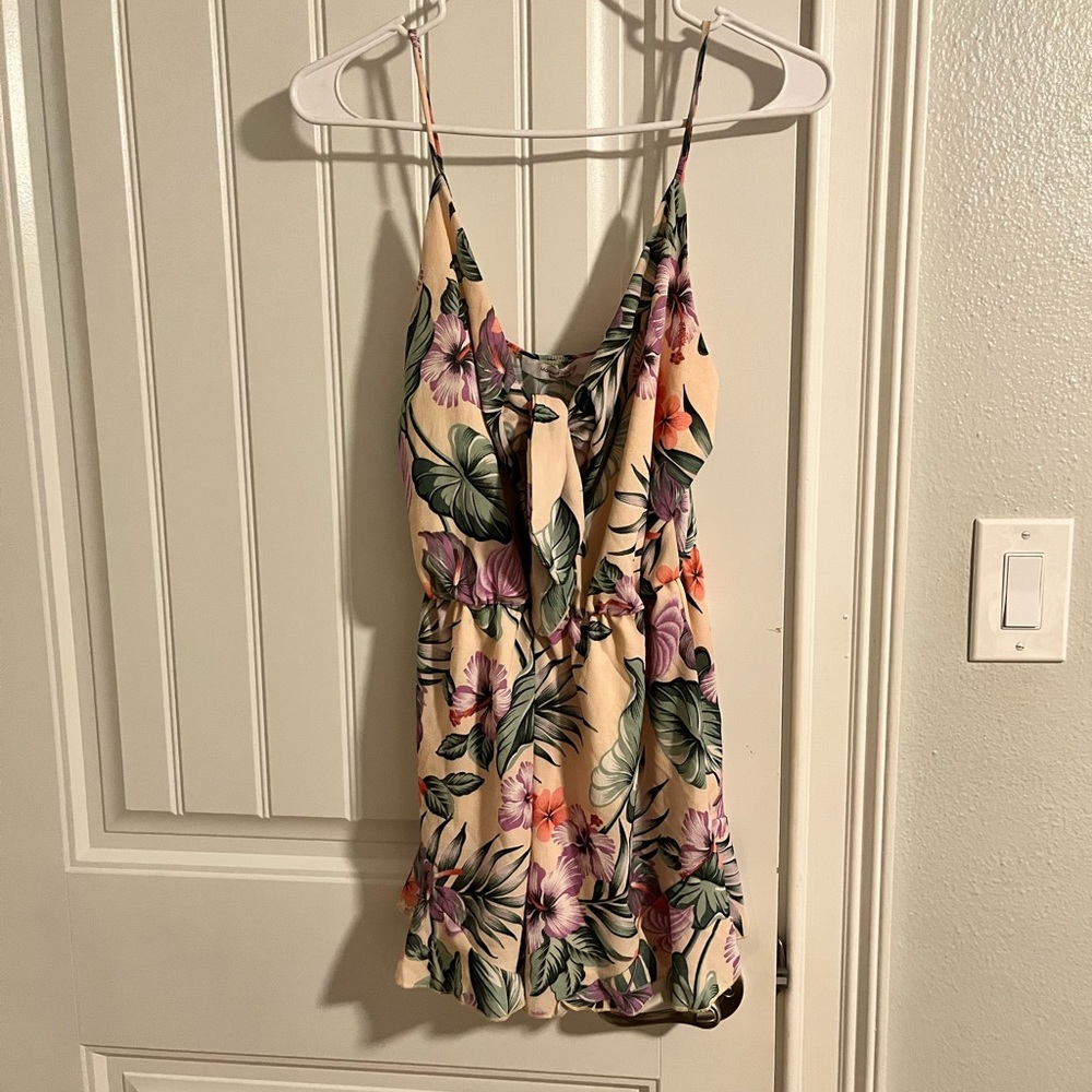 NWT tie front tropical print romper